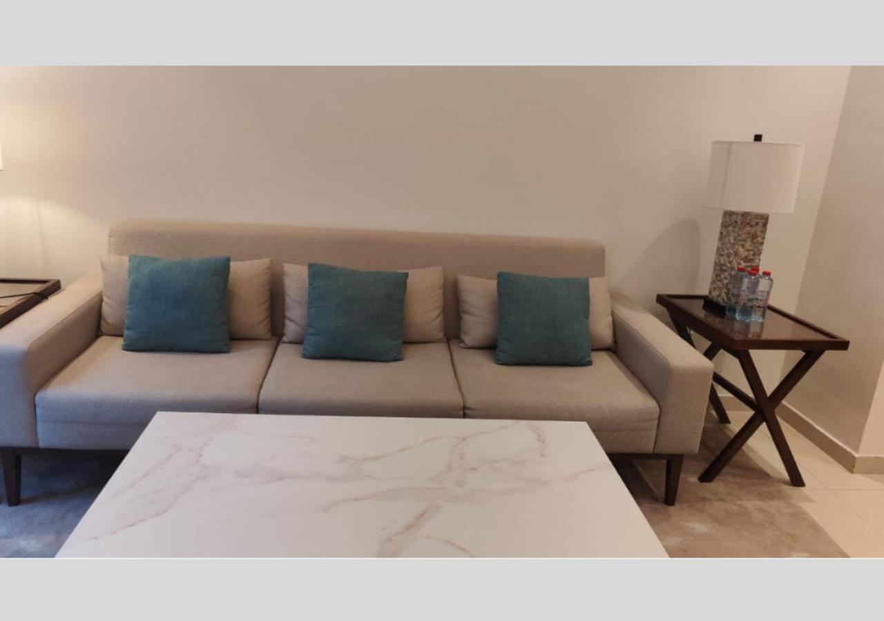 Au 79 Code - Address Fujairah - *